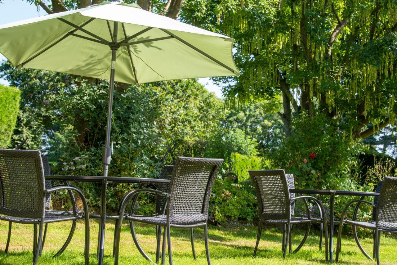Bridleways Guesthouse & Holiday Homes Mansfield Bagian luar foto