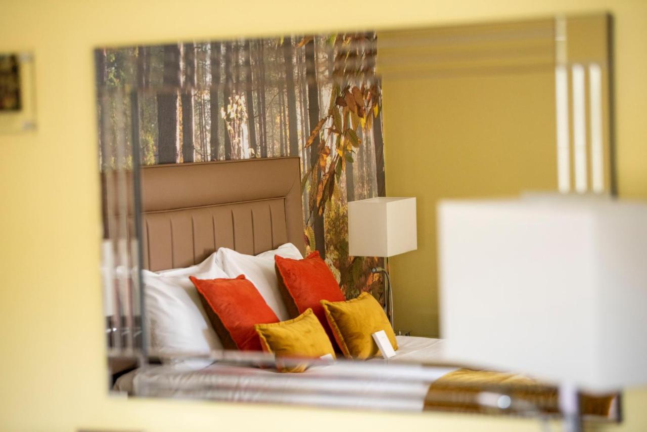 Bridleways Guesthouse & Holiday Homes Mansfield Bagian luar foto