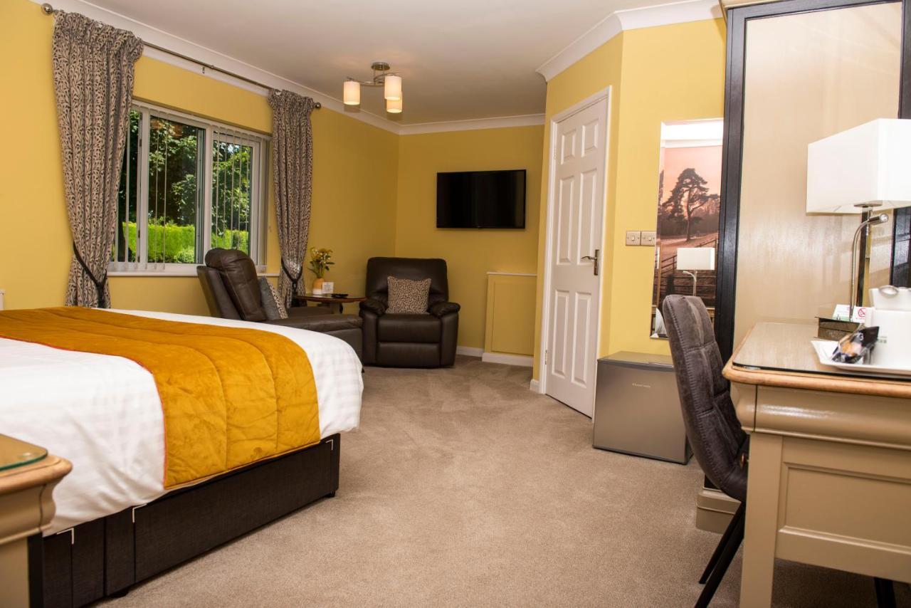 Bridleways Guesthouse & Holiday Homes Mansfield Bagian luar foto