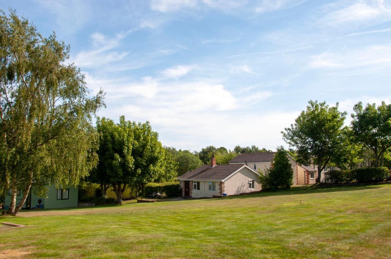 Bridleways Guesthouse & Holiday Homes Mansfield Bagian luar foto